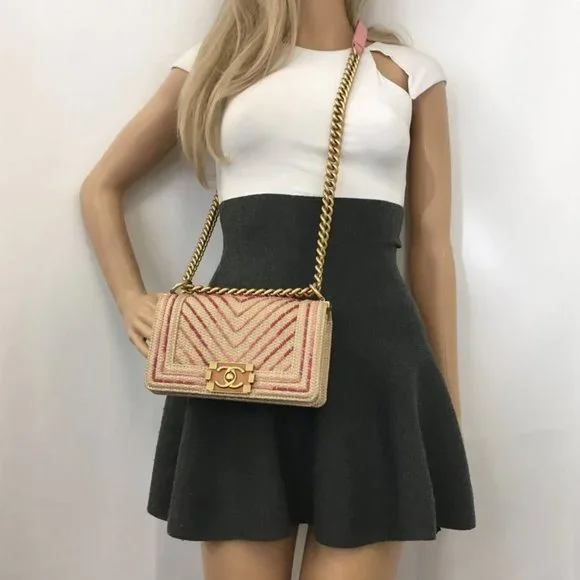 Chanel Boy Bag - Picture 5 of 6